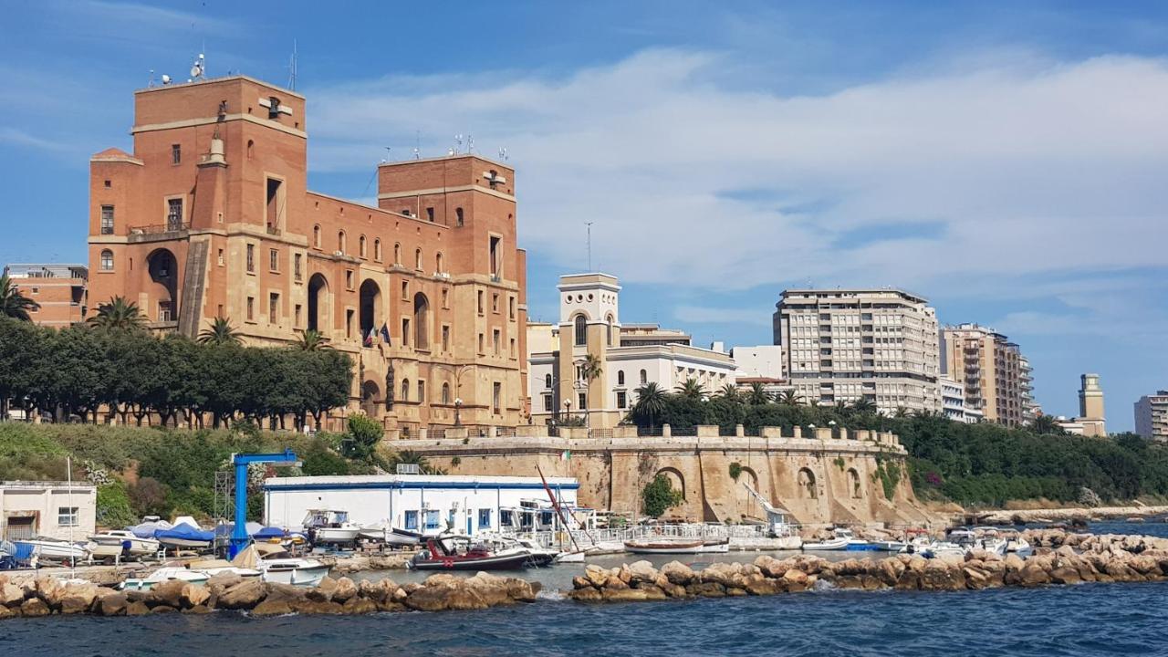 Ferienwohnung Amanda'S Panorama Taranto Exterior foto